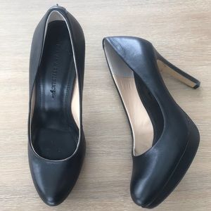 Banana Republic black leather pumps